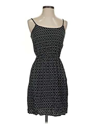 Old Navy Casual Dress (view 1)
