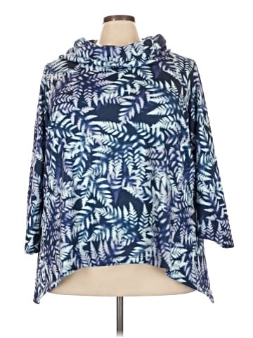 Catherines Poncho (view 1)