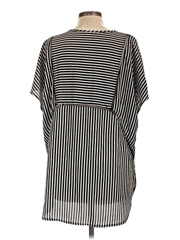 Xhilaration Short Sleeve Blouse (view 2)
