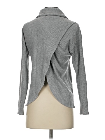 Eri + Ali Long Sleeve Turtleneck (view 2)