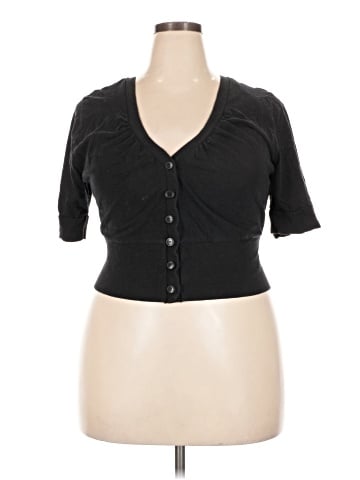 Bobbie Brooks Short Sleeve Top (view 1)