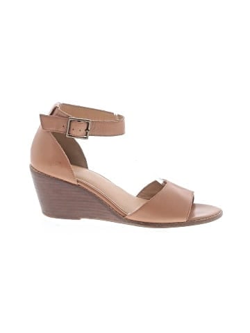 Crown Vintage Wedges (view 1)
