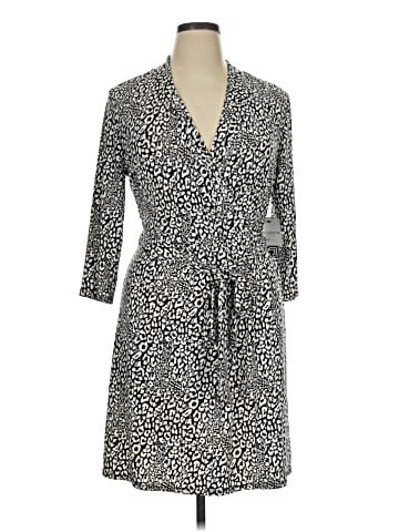 Liz Claiborne Casual Dress (view 1)