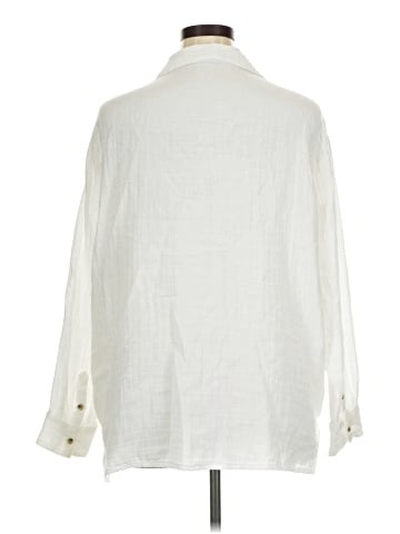Old Navy Long Sleeve Button-Down Shirt (view 2)