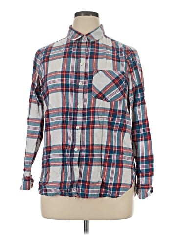 Old Navy Long Sleeve Button-Down Shirt (view 1)