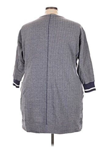 Vineyard Vines Pullover Sweater (view 2)