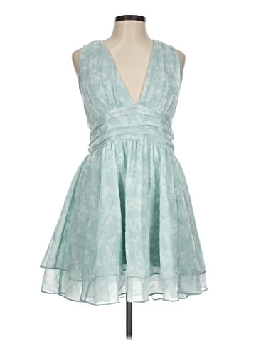 Abercrombie & Fitch Cocktail Dress (view 1)