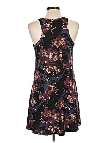 Veronica M. Casual Dress (view 2)