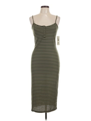 No Boundaries Casual Dress (view 1)