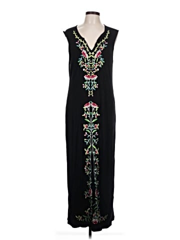 Chelsea & Theodore Casual Dress (view 1)