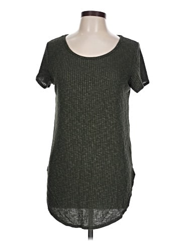 Free Kisses Short Sleeve T-Shirt (view 1)