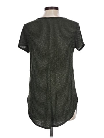 Free Kisses Short Sleeve T-Shirt (view 2)