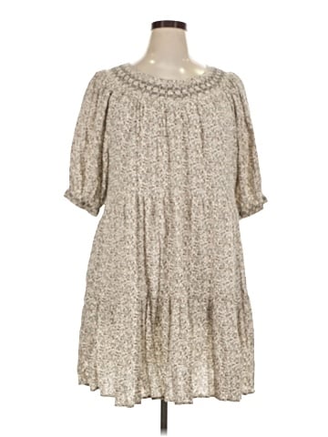 Old Navy Casual Dress (view 1)