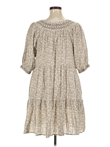 Old Navy Casual Dress (view 2)