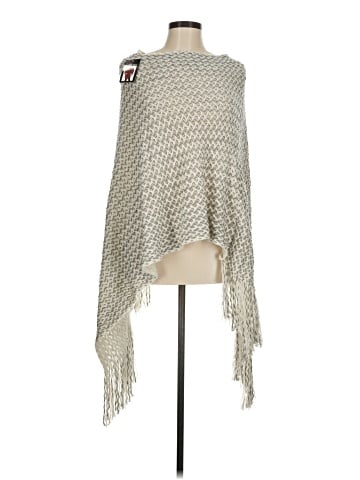 Win Win Poncho (view 1)