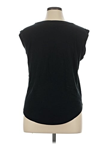 Nike Sleeveless T-Shirt (view 2)