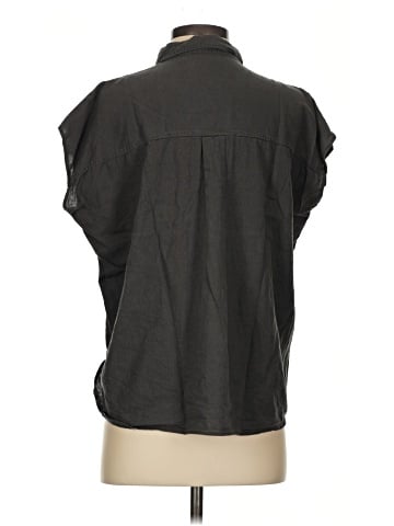 Uniqlo Sleeveless Button-Down Shirt (view 2)