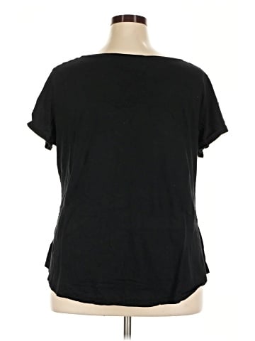 Old Navy Short Sleeve T-Shirt (view 2)
