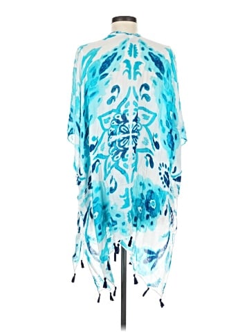 Catherines Poncho (view 2)
