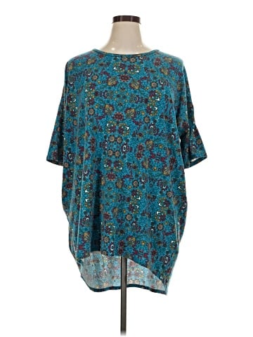 Lularoe 3/4 Sleeve T-Shirt (view 1)