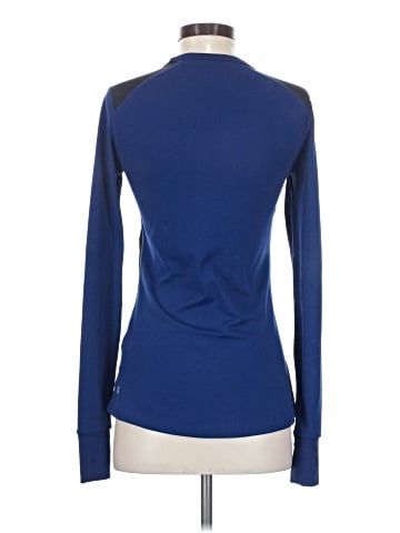 Fabletics Long Sleeve T-Shirt (view 2)