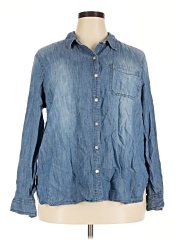 Old Navy Long Sleeve Button-Down Shirt (view 1)