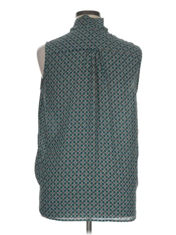 Pleione Sleeveless T-Shirt (view 2)