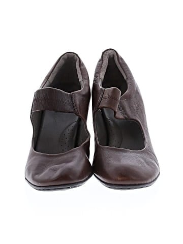 Born Heels (view 2)
