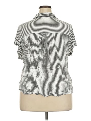 Jane and Delancey Short Sleeve Blouse (view 2)