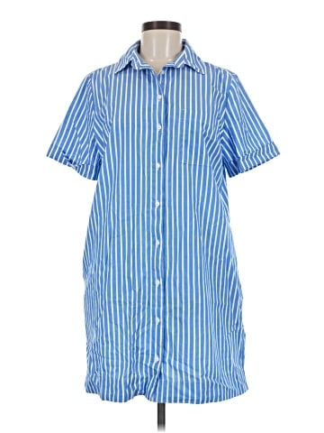 Old Navy Short Sleeve Button-Down Shirt (view 1)