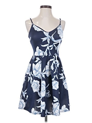 Soprano Casual Dress (view 1)