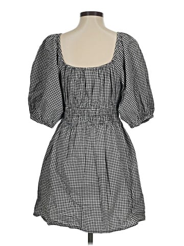 Old Navy Casual Dress (view 2)