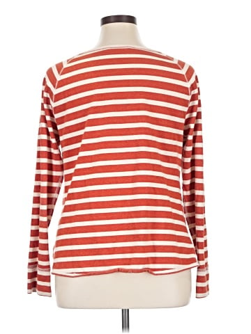 Old Navy Pullover Sweater (view 2)