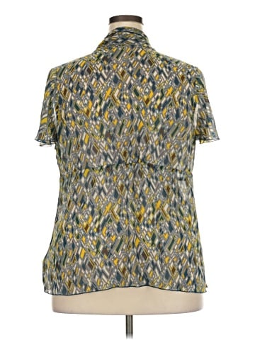 Lane Bryant Outlet Short Sleeve Blouse (view 2)