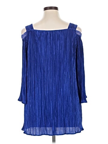 Catherines 3/4 Sleeve Top (view 2)