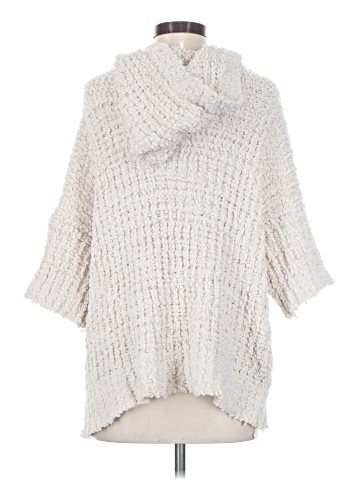 Bobeau Poncho (view 2)