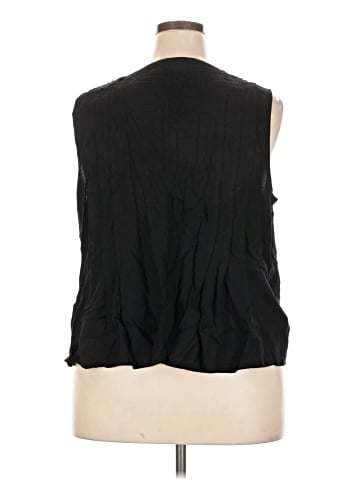 Terra & Sky Sleeveless Blouse (view 2)