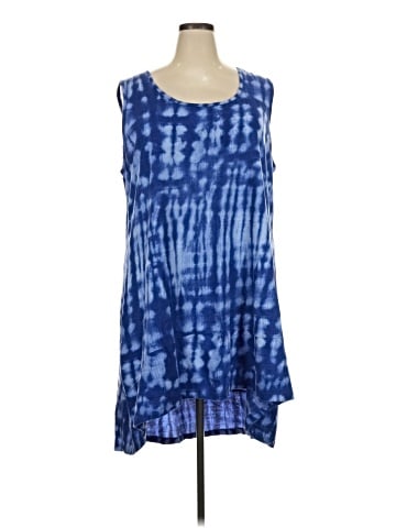 CW Classics Casual Dress (view 1)