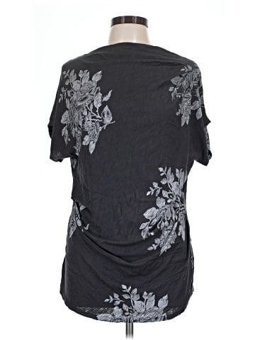 t.la Short Sleeve Top (view 1)