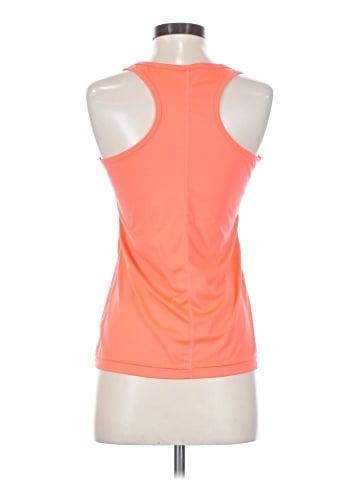 Gap Outlet Active Tank (view 2)