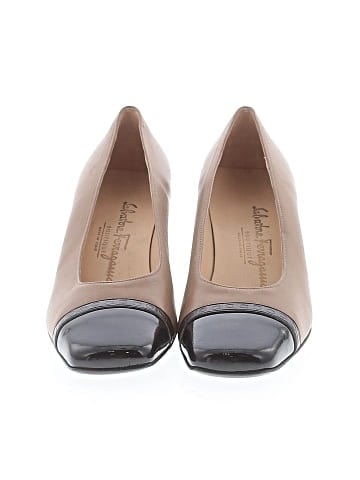 Salvatore Ferragamo Pumps (view 2)