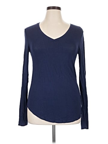 Old Navy Long Sleeve T-Shirt (view 1)