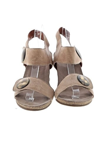 Taos Wedges (view 2)