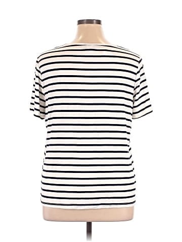 Old Navy Short Sleeve T-Shirt (view 2)