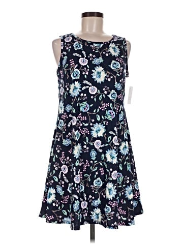 Croft & Barrow Casual Dress (view 1)