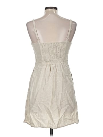 Old Navy Casual Dress (view 2)