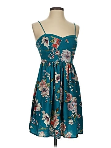 Xhilaration Casual Dress (view 1)