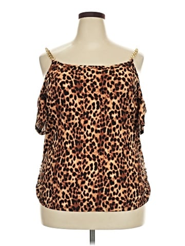 Discreet Sleeveless Blouse (view 1)