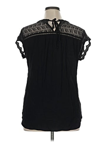 Daniel Rainn Sleeveless T-Shirt (view 2)