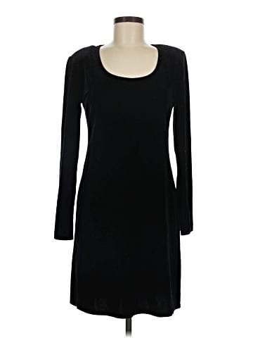 Hampton Nites Casual Dress (view 1)